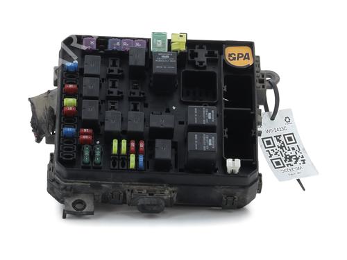 Used Fuse box PEUGEOT 4007 (VU_, VV_) 2.2 HDi (156 hp) 30189954