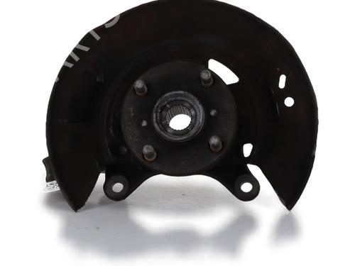 Used Left front steering knuckle TOYOTA YARIS (_P13_) 1.4 D (NLP130_, NLP130) (90 hp) 32717042