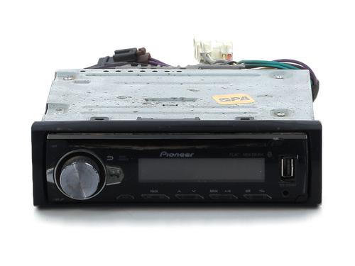 Autoradio TOYOTA HILUX VII Pickup (_N1_, _N2_, _N3_) 2.5 D-4D 4WD (KUN25) (144 hp) 31180381