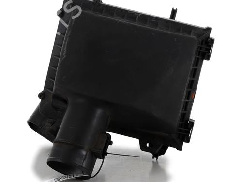 Used Air filter box RENAULT TRAFIC III Van (FG_) 1.6 dCi 120 (FGMK) (121 hp) 23555910