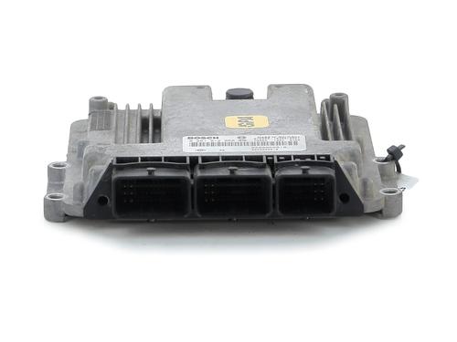 Used Engine control unit (ECU) Engine control unit (ECU) RENAULT TRAFIC II Bus (JL) [2001-2026] 34575337 34575337
