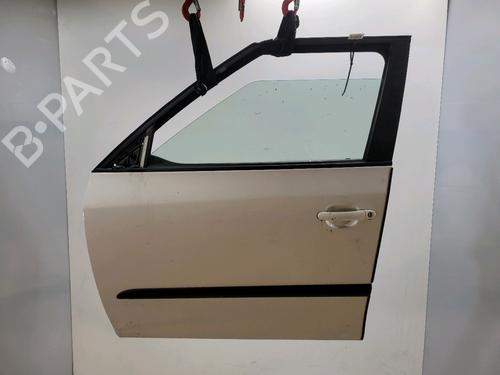 Used Left front door SKODA FABIA II (542) 1.2 12V (60 hp) 31058023