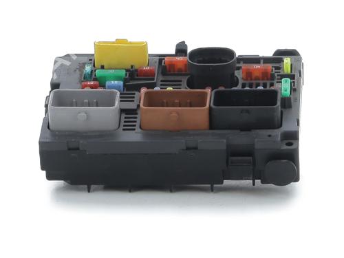 Sikringsdåse PEUGEOT PARTNER Box Body/MPV 1.6 HDi (75 hp) 30982652