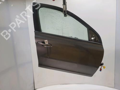 Used Right front door Right front door 38947532 38947532