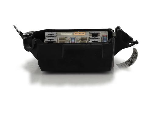Sikringsdåse RENAULT CLIO III (BR0/1, CR0/1) [2005-2014]  27915042