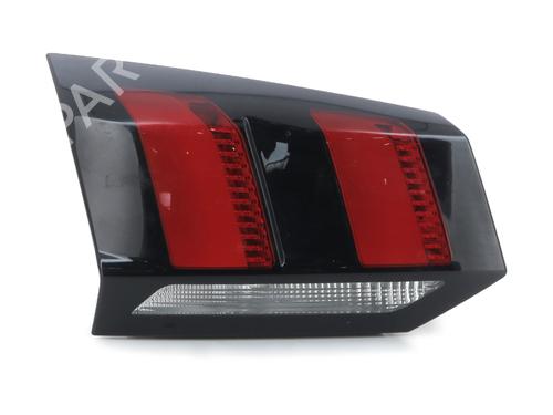 Used Left tailgate light PEUGEOT 5008 II (MC_, MJ_, MR_, M4_) 1.2 THP (MRHNYH, MRHNYW, MRHNSJ, MRHNSU, MRHNSM) (131 hp) 30049251
