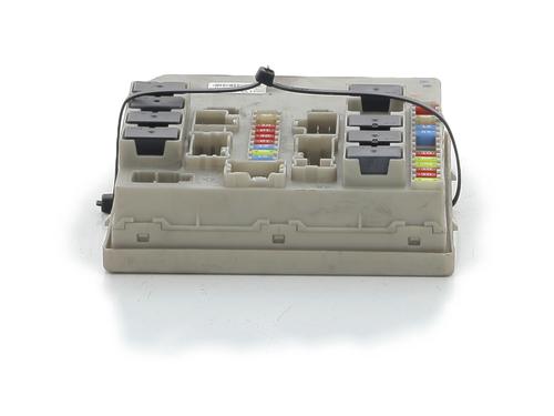 Used Fuse box RENAULT CLIO III (BR0/1, CR0/1) 1.5 dCi (75 hp) 29517454
