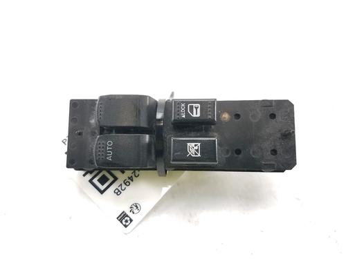 Used Left front window switch Left front window switch SUZUKI SPLASH (EX) 1.0 (A5B310) (65 hp) 11127042 11127042