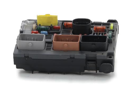 Used Fuse box PEUGEOT 308 SW I (4E_, 4H_) 1.6 HDi (112 hp) 29740884