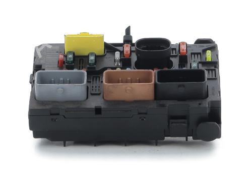 Used Fuse box Fuse box CITROËN C3 I (FC_, FN_) 1.4 HDi (68 hp) 33229909 33229909