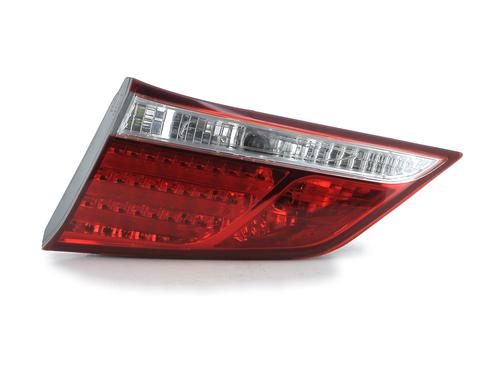 Feu de coffre droit HYUNDAI i40 I (VF) 1.7 CRDi (136 hp) 31866777