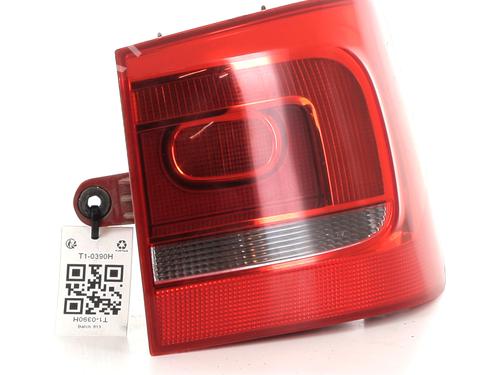 Right taillight VW TOURAN (1T3) 1.6 TDI | BP27646730C35 
