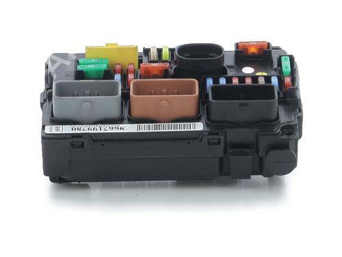 Used Fuse box CITROËN C3 II (SC_) 1.0 VTi 68 (68 hp) 32310155