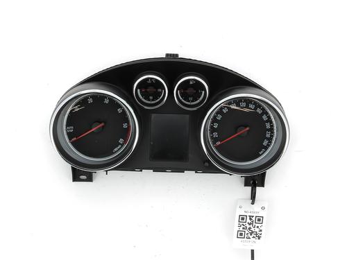 Used Instrument cluster OPEL INSIGNIA A Sports Tourer (G09) 2.0 CDTI (35) (131 hp) 15247560