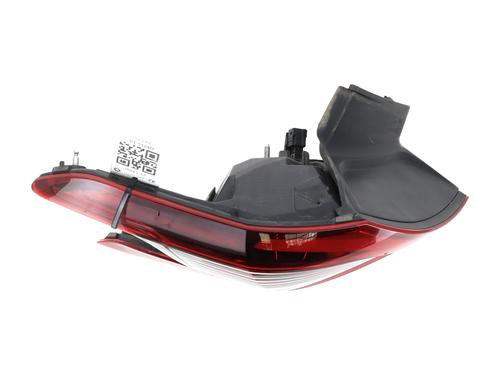 Used Left taillight Left taillight PEUGEOT 308 II (LB_, LP_, LW_, LH_, L3_) 1.6 BlueHDi 120 (120 hp) 33533523 33533523