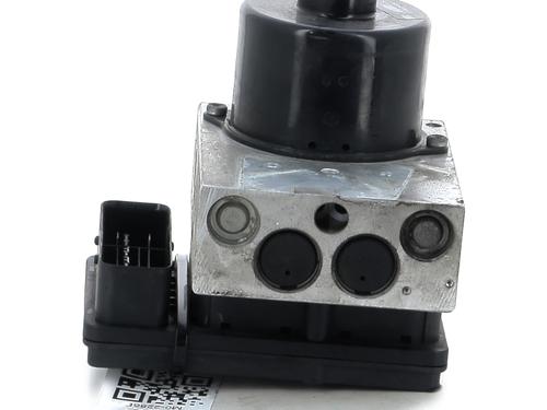 Used ABS pump ABS pump MERCEDES-BENZ M-CLASS (W164) ML 320 CDI 4-matic (164.122) (224 hp) 33533630 33533630