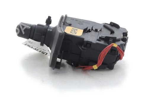 switch-renault-clio-iii-grandtour-kr01_-2007-31875496 main image