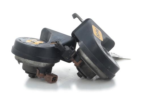 Used Horn VOLVO C30 (533) D2 (115 hp) 30895831