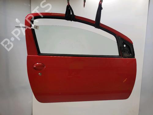 Used Right front door TOYOTA AYGO (_B1_) 1.0 (KGB10_, KGB10R) (68 hp) 28160743