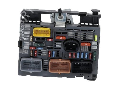 Fuse box PEUGEOT 308 I (4A_, 4C_) 1.6 HDi | BP30165328E1