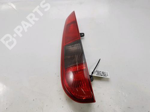 Used Left taillight Left taillight FORD FOCUS II Turnier (DA_, FFS, DS) 1.6 TDCi (90 hp) 10435771 10435771
