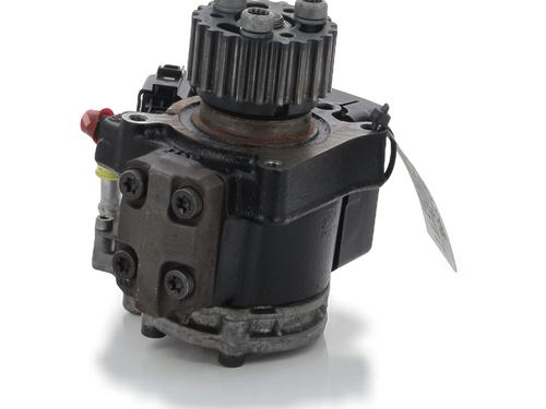 Einspritzpumpe für VW GOLF VI Convertible (517) 1.6 TDI (105 hp) 30557722