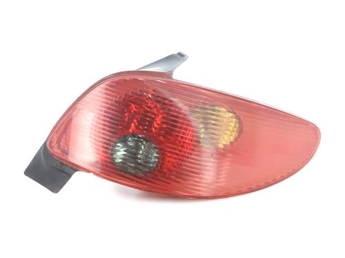 Used Right taillight PEUGEOT 206+ (2L_, 2M_) 1.4 i (2LKFWA, 2MKFWA) (75 hp) 27857514