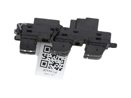 left-front-window-switch-suzuki-sx4-s-cross-jy-2013-34457822 main image