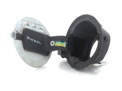 Used Fuel flap FORD FIESTA VI (CB1, CCN) 1.6 TDCi (95 hp) 32039833