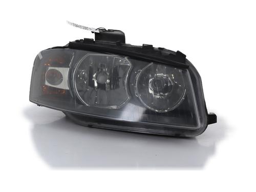 Højre forlygte AUDI A3 (8P1) 1.9 TDI (105 hp) 32770338