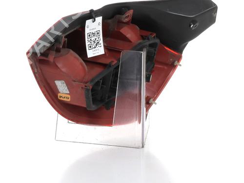 Left taillight RENAULT CLIO III (BR0/1, CR0/1) 1.2 16V (BR02, BR0J, BR11, CR02, CR0J, CR11) | BP29931744C34