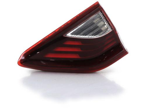 right-tailgate-light-kia-stonic-yb-2017-33299808 main image