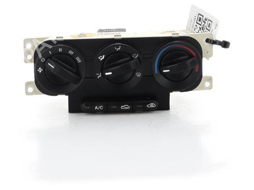 AC-Styringsenhed/Manøvreenhed AC-Styringsenhed/Manøvreenhed KIA SHUMA II (FB) 1.6 (101 hp) 39736384 39736384