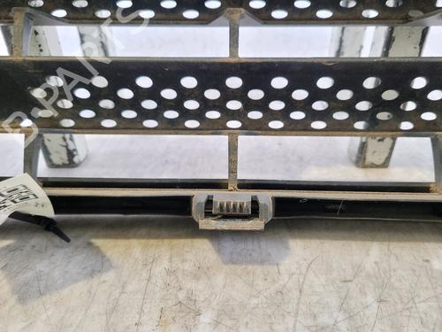 Grille LAND ROVER RANGE ROVER SPORT I (L320) 2.7 D 4x4 | BP22377264C40 