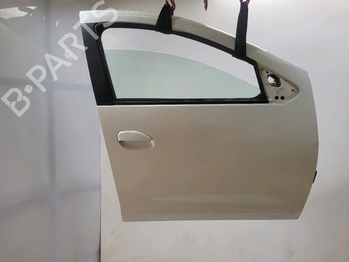 right-front-door-dacia-sandero-ii-2012-37506626 main image