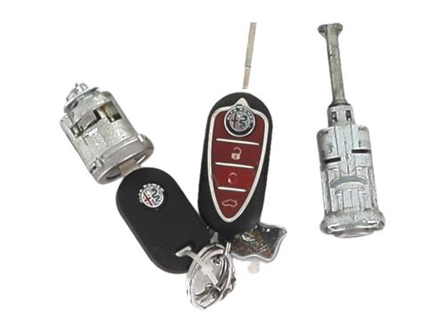 Used Ignition barrel Ignition barrel ALFA ROMEO GIULIETTA (940_) 1.6 JTDM (940FYB11, 940FYB1A, 940FYF11, 940FYF1A) (120 hp) 34111967 34111967