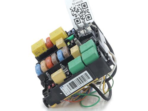 Used Fuse box Fuse box PEUGEOT 308 II (LB_, LP_, LW_, LH_, L3_) 1.6 BlueHDi 120 (120 hp) 31797601 31797601