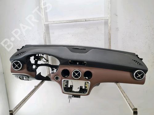 Dashboard MERCEDES-BENZ A-CLASS (W176) A 200 (176.043) (156 hp) 17967727