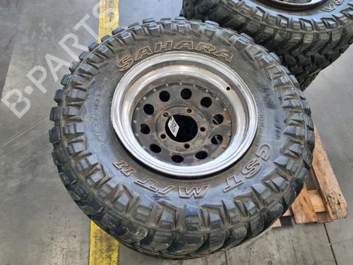 Used Wheel set Wheel set SUZUKI SAMURAI Closed Off-Road Vehicle (SJ_) 1.3 All-wheel Drive (SJ413, SJ70, SJ80) (70 hp) 40035267 40035267