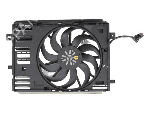 Used Radiator fan PEUGEOT 3008 III (KA_, KB_, KC_) Hybrid 136 (KAHPYE) (136 hp) 30557717