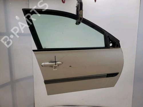 Used Right front door RENAULT MEGANE II (BM0/1_, CM0/1_) 1.6 16V (BM0C, CM0C) (113 hp) 30800156