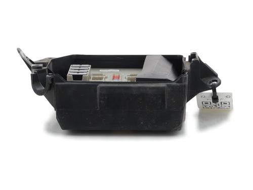 Used Fuse box RENAULT CLIO III (BR0/1, CR0/1) [2005-2014]  28286295