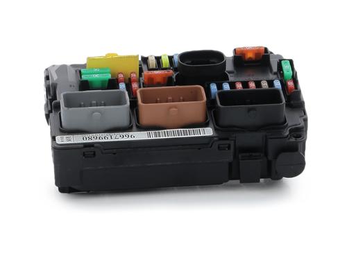 Used Fuse box Fuse box CITROËN C3 II (SC_) 1.4 HDi 70 (SC8HZC, SC8HR0, SC8HP4) (68 hp) 40034793 40034793