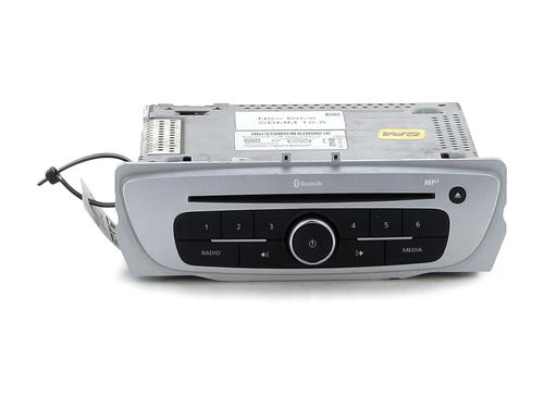 Used Radio Radio RENAULT MEGANE III Grandtour (KZ0/1) 1.6 dCi (KZ00, KZ12, KZ13) (130 hp) 33753697 33753697