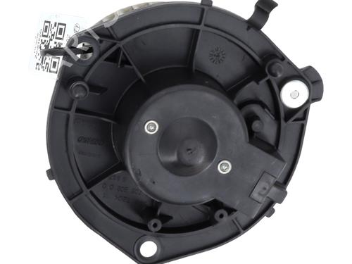 Used Heater blower motor IVECO DAILY IV Van 35C18 V, 35C18 V/P, 35S18 V, 35S18 V/P (176 hp) 30917359
