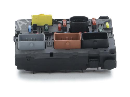 Used Fuse box PEUGEOT 207 (WA_, WC_) 1.4 HDi (68 hp) 32279314