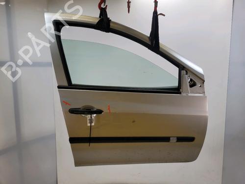 Used Right front door RENAULT CLIO III (BR0/1, CR0/1) 1.2 16V (BR02, BR0J, BR11, CR02, CR0J, CR11) (75 hp) 30925541