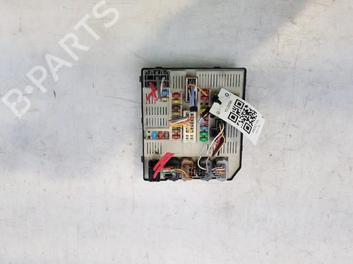 Used Fuse box RENAULT MEGANE III Hatchback (BZ0/1_, B3_) 2.0 TCe (BZ0K) (180 hp) 27917610