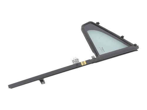 venstre-foran-trekantet-rude-renault-zoe-bfm_-2012-33925933 main image