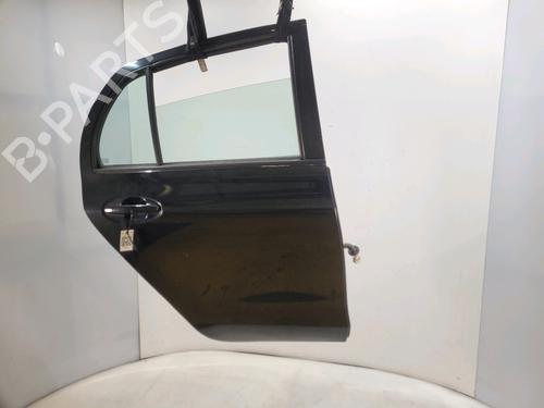 Puerta trasera derecha TOYOTA YARIS (_P9_) 1.4 D-4D (NLP90_, NLP90R) (90 hp) 30828201